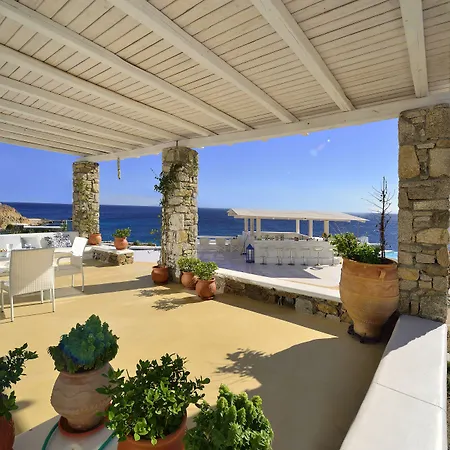 Mykonos Pantheon 4* קאלו ליבאדי