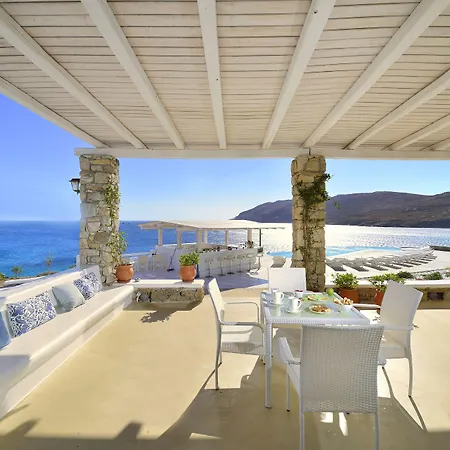 Mykonos Pantheon Ξενοδοχείο με διαμερίσματα 4*