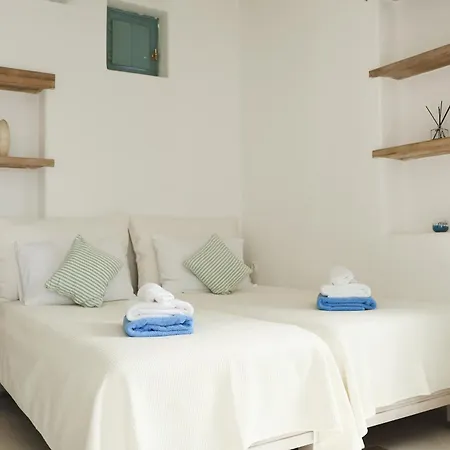 Mykonos Pantheon Lägenhetshotell 4*